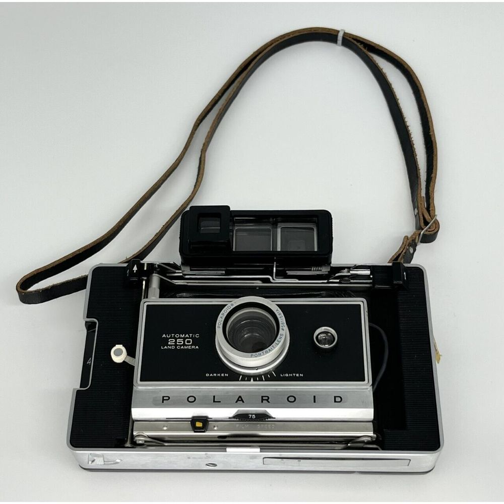 Vintage Polaroid Automatic 250 Instant Film Land Camera w Zeiss Viewfinder